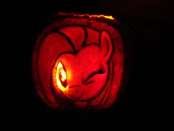 madame-fluttershy:  Fluttershy Pumpkin by Scoutaloo  Best. Pumpkin. EVER.