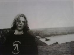 Florian-Schneider-Esleben:  Aphex Twin Yowynk Yn Kernow. My A Vynn Bos Ena, Nag Omma.