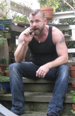 bannock-hou:  Cigar smoking daddy, different