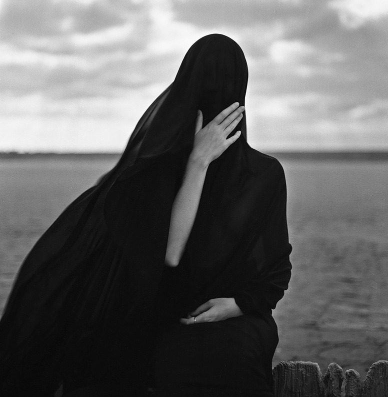 two-color:  Burqa (by: Vitaliy Andreev) 