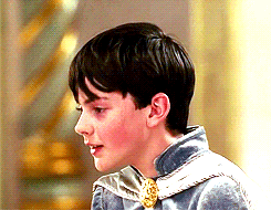 edmundpevensies:Once a king or queen of Narnia, always a king or queen. May your wisdom grace us unt
