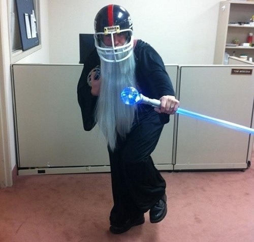foreveralone-lyguy:  I don’t think this is how you play fantasy football  