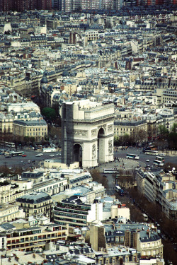 inoperant:  Cities_Paris_April_2004_F1080006_2_ (by renrut01) 