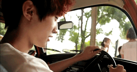  Jinyoung driving. 