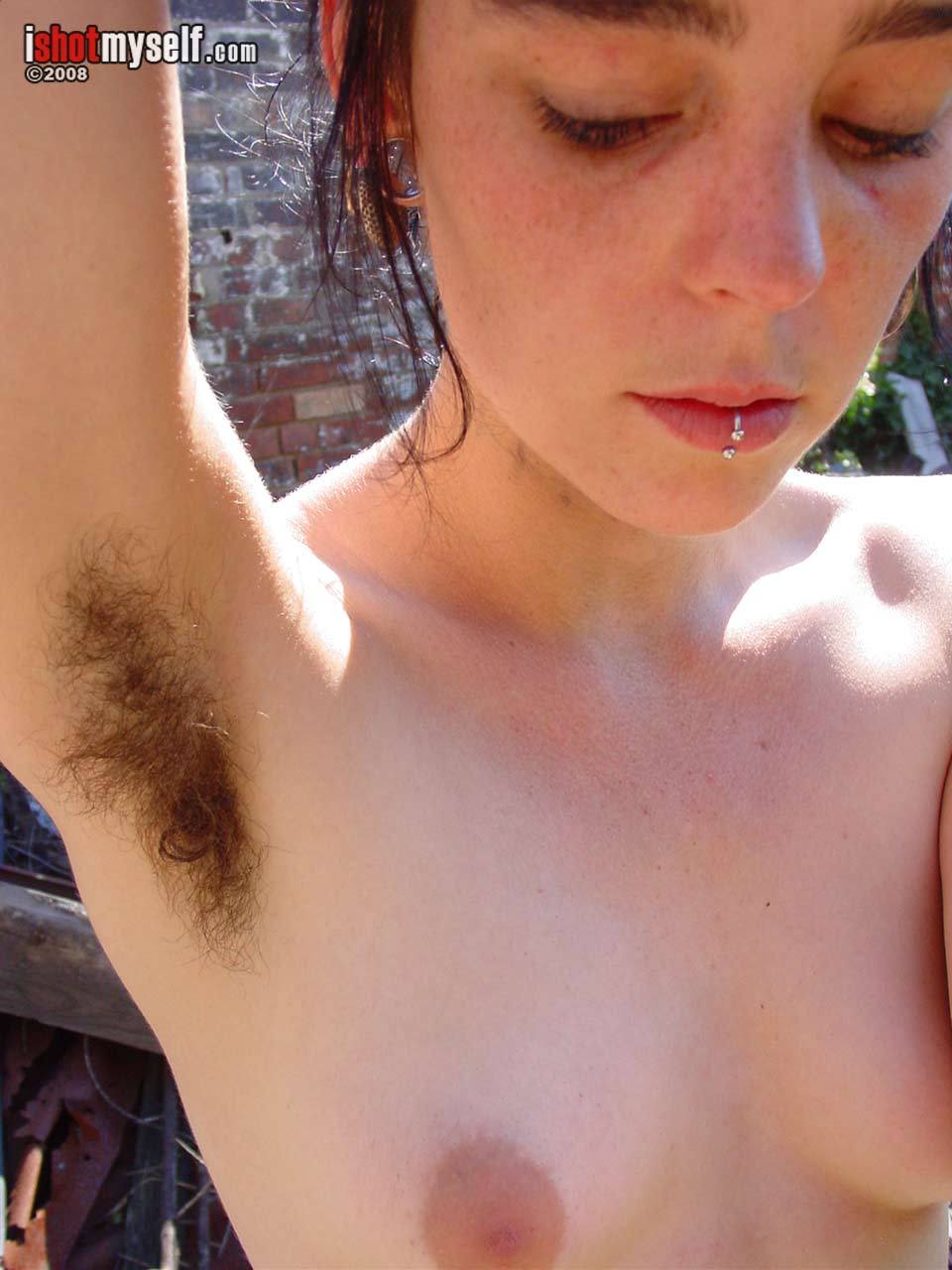 chevalierphoenix:  hairy estelle ( ishotmyself) Beautiful 