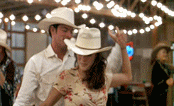 tumblr_mcl01appAq1qaepp4o4_250.gif