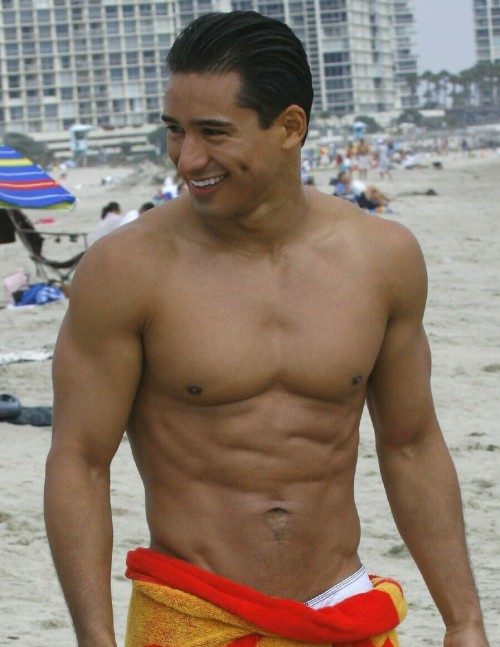 nakedmalecelebs1: Mario Lopez NAKED Fron Nip/Tuck