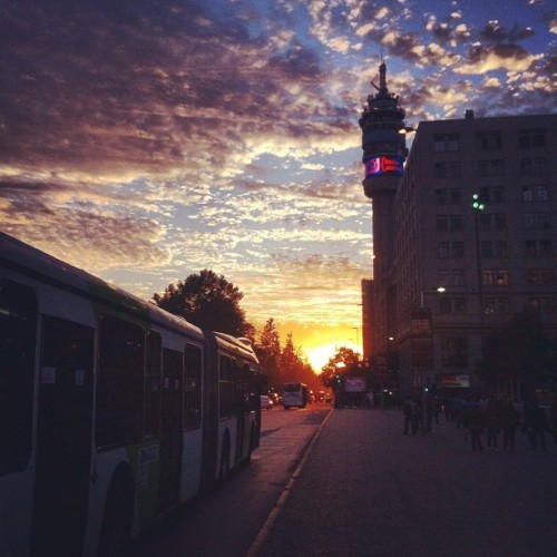 jesusmier:  Atardecer en Santiago #Chile