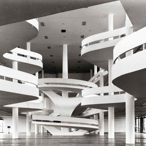 augusta-taurinorum: Oscar Niemeyer