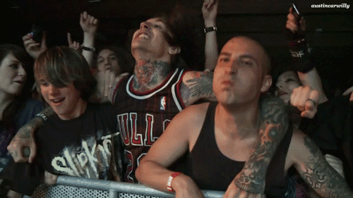 Sex wank0ff:  wank0ff:  Oli Sykes with the crowd pictures