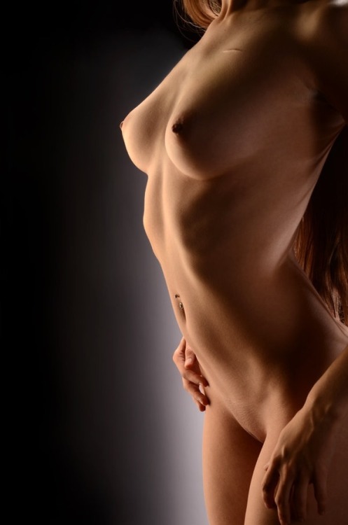 femmefan:  femmefan thebesteroticphotos