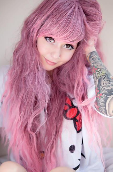 ohmygodbeautifulbitches:  Alexa Poletti    I want to be this cute. ♥