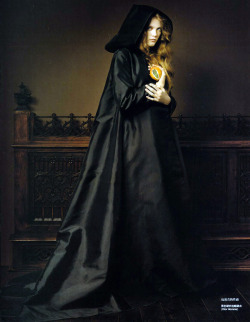 bohemea:  Vlada Roslyakova: Renaissance - Vogue China by Pierluigi Maco, January 2007 