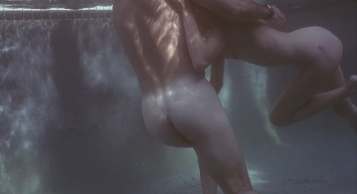 nakedmalecelebs1:  Bruce Willis IN Color of Night (1994)   
