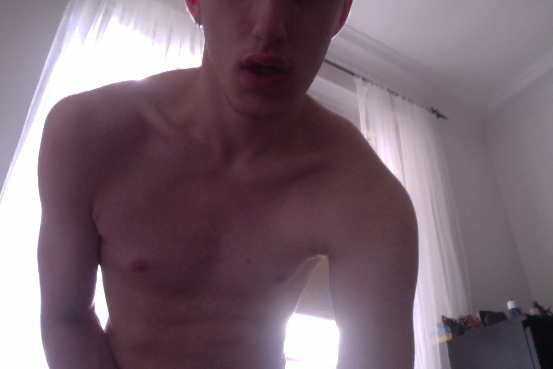 mvkemepvle:  (18+)✝☾✡ make me pale ✡☽✝