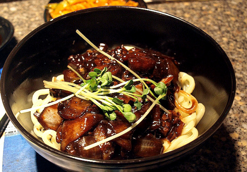 southkoreanfood: 해물 짜장면 HAEMOOL JJAJANGMYUN (Koreanized “Chinese” noodles - inspired by 