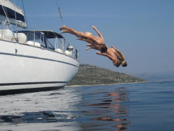 beachboid:  Boat diving 