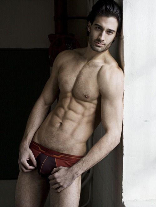 hombresdivinos:  Jared Prudoff Smith