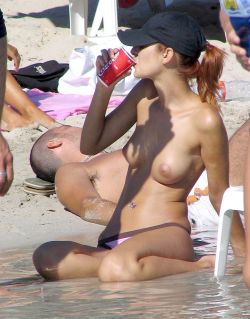 nudebeachpictures.tumblr.com post 77372227752