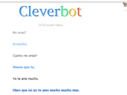 i-believeicanfly:  mientras tu me ignoras cleverbot me ama, mucho mucho más .-. ieafjn