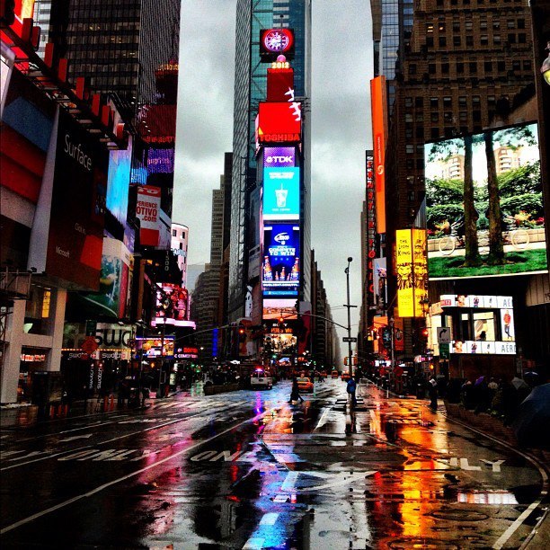tianaosu:  Times square is empty.