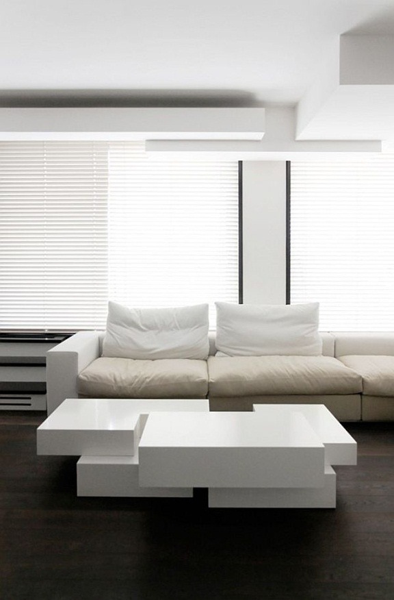 modernlife:  that table is sick 