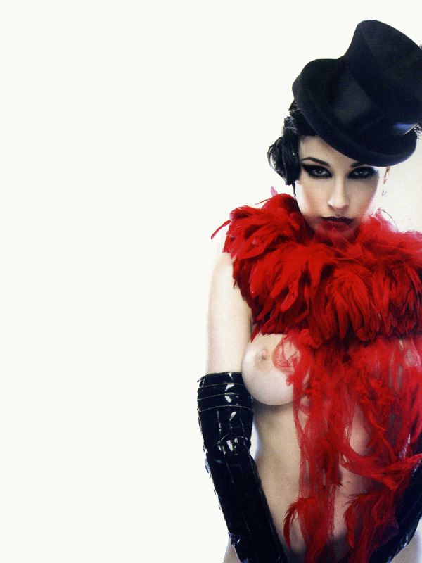 xrayeyesblue:  wolfdancer:  wolfdancer:- The Delectable Dita  Re-blogs and original