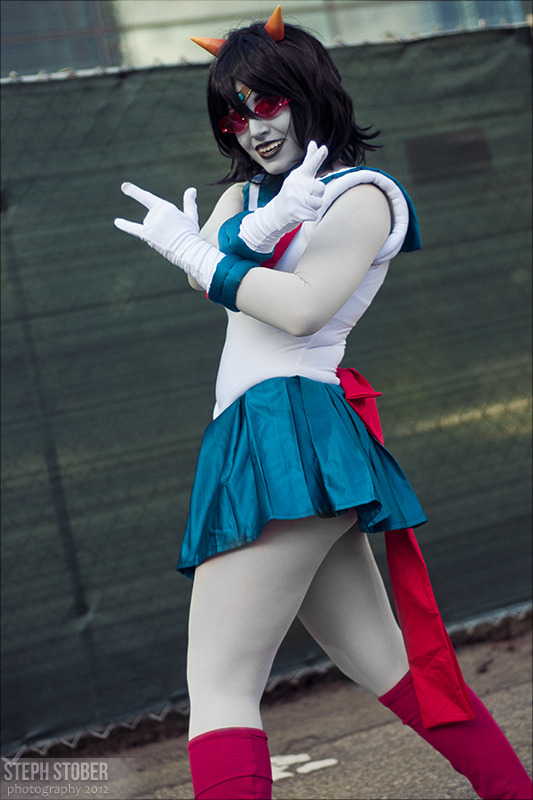 thevvioletprince:  skwinkography:  Sailor Libra.New York Comic Con 2012 Terezi | Photographer More