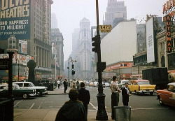 fuckyeahvintage-retro:  New York City, 1957 