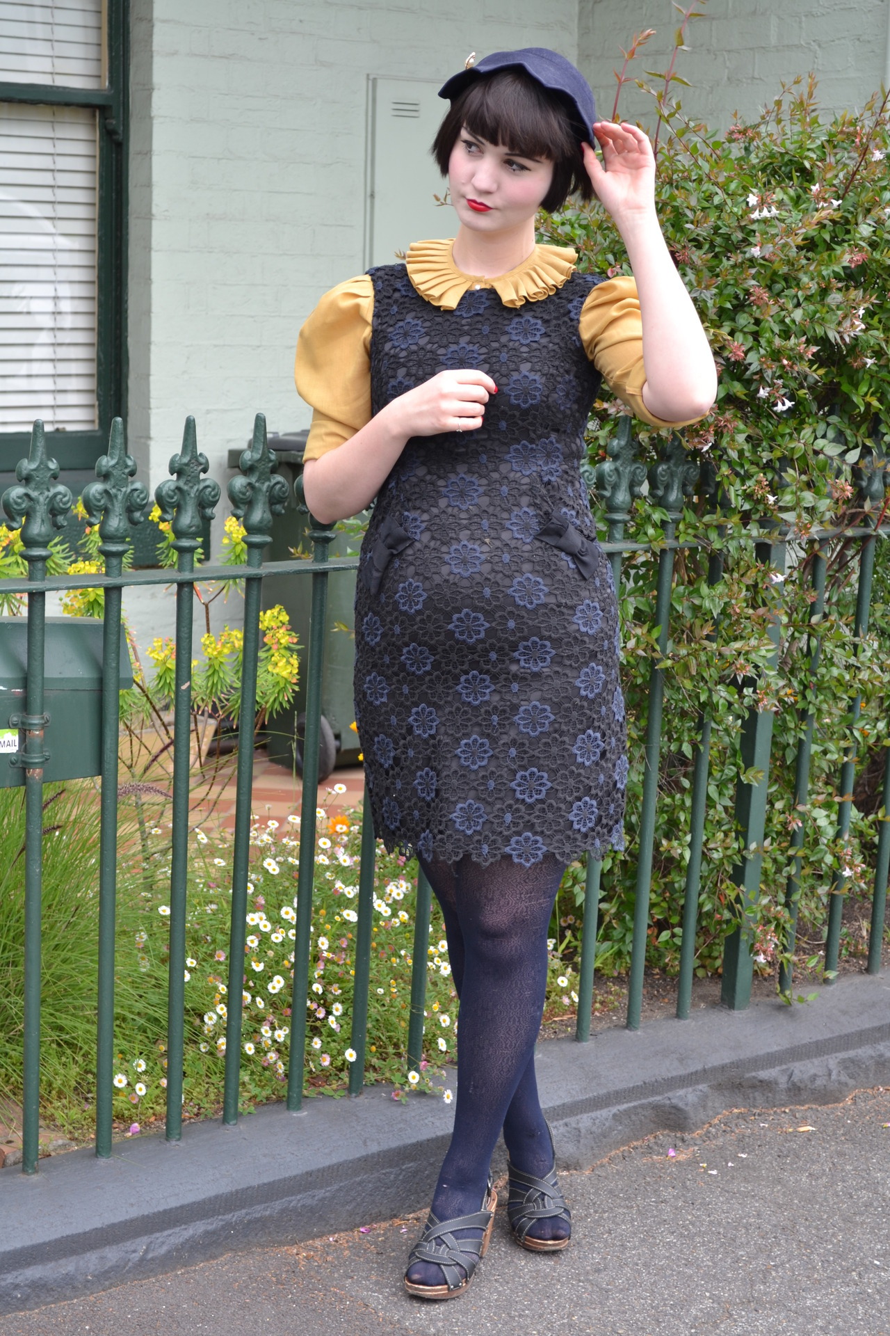 pantyhoseparty:  Dark blue tights and vintage style grey dress + yellow shirt 