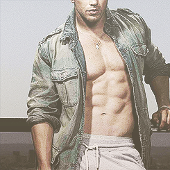 Hunks, Boys & Bears