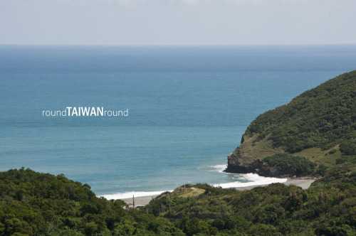 Niushan Huting   Niushan Huting (牛山呼庭) is a private spot along East Coast line of Taiwan. It’s about