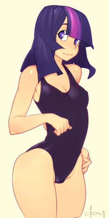 mylittledoxy:  Twi in a one piece. Please support my project on indiegogo » http://www.indiegogo.com/mlcalendar  oh yeah you like one piece swimsuit too XD!