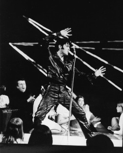 heartburnmotel:  Elvis performing during