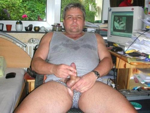 Real People Wanking at the Computer