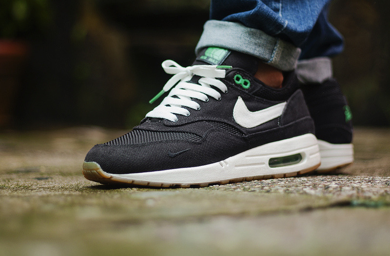 Muslo Triatleta genéticamente Nike Air Max 1 x Patta - Black/Lucky Green (by... – Sweetsoles – Sneakers,  kicks and trainers.