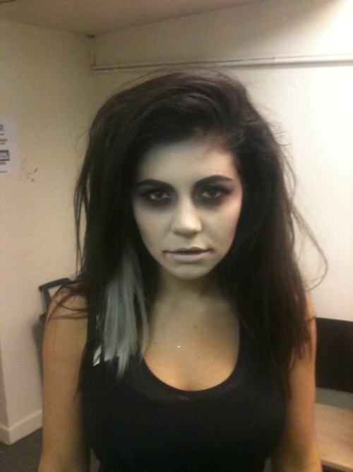 marinaandthediamonds-poland:Trick or treat?