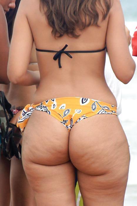 big-ass-women:  juicy pawg ass in thong bikini 