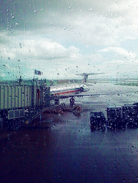 l-aeroport --- ✈