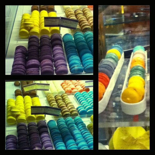Macarons overload!! #foodporn #macarons #sweets #igaddict #bizu #food #dessert #colorful #cute (at S