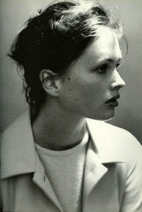 80s-90s-supermodels:  Vogue Italia, mid 90sPhotographer : Steven MeiselModel : Kylie Bax  