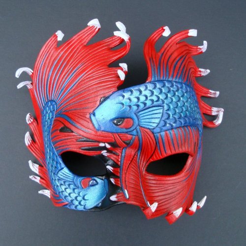 seraphica:  The stunning maskwork of merimask. 