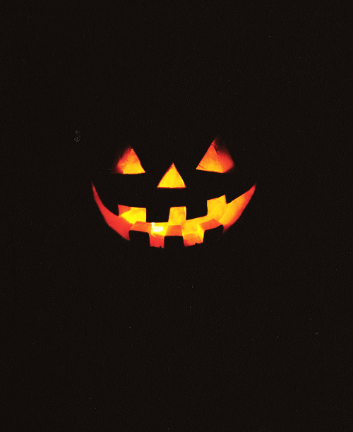 queenofindecision:  Happy Halloween! 