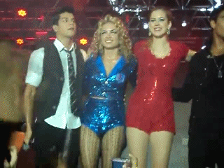por-siempre-parte-de-mi:  Que beijo gostoso *-* 