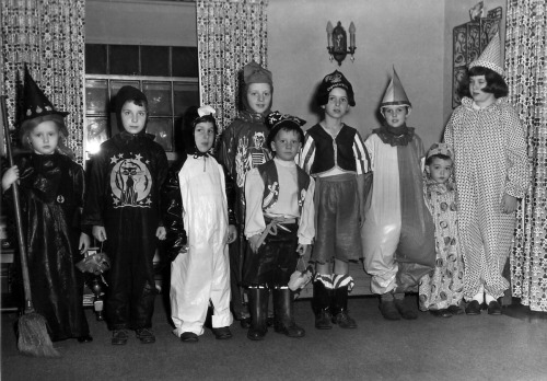 1950&rsquo;s trick-or-treaters&hellip;