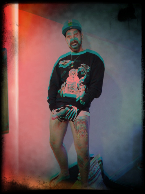 deathanddumb:  I’ve gone a bit crackers with the Halloween based dick pics today. I apologise. Me and Tim spent the day together today and so he took some pics me messing with my junk. He then sucked it dry. Nice one Tim!