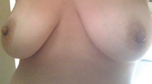 Porn Pics kimberdqxx:  Natural   #boobs  #breasts