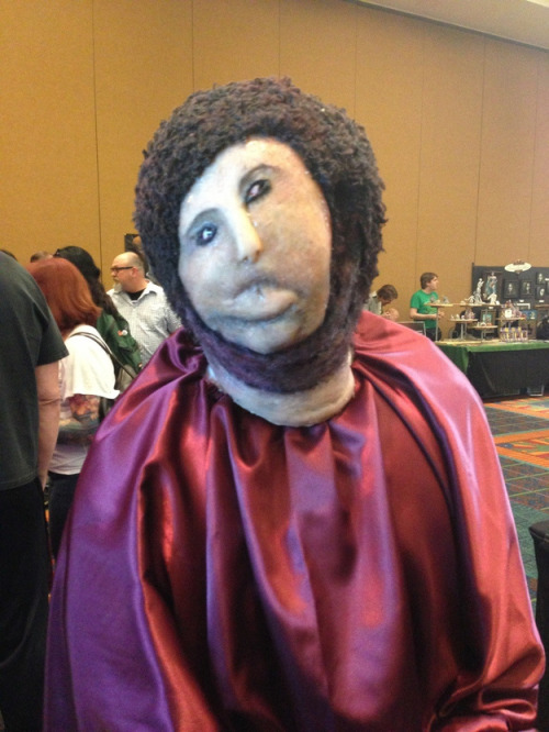sodomymcscurvylegs:  1000-rat-corpses:  sensorium139:  I REALLY love the leg lamp guy and the Shining Twins omfg. Best.   that fucking che guevara shirt  The shirt. *DEEEEAAADDD*