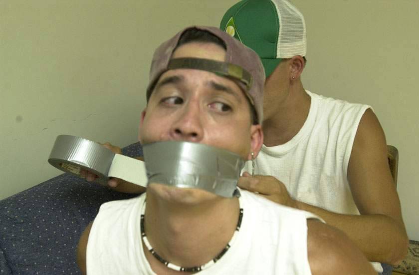 maleleathernbondage:  chill dude doin yur nose latah  