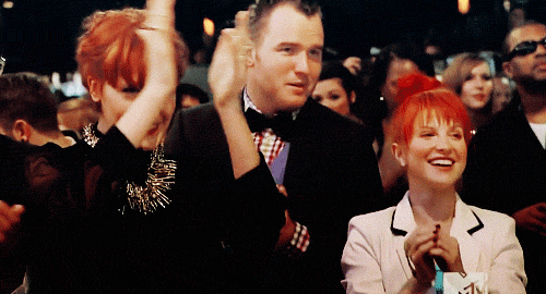yelyahwilliams:  istillloveparamore:  flawless couple  #1 florence is pretty. #2 MY BOYFRIEND SO GOOD LOOKING OUCH
